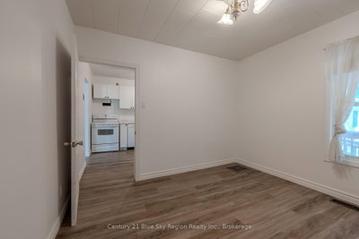 624 Mcintyre Street E • North Bay, ON photo 5