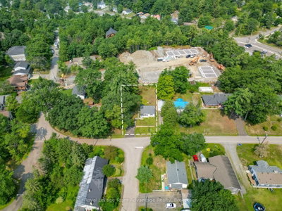 13 Burritt Street • Parry Sound, ON photo 4