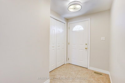 22 Blackhorne Crescent • Kitchener, ON photo 3