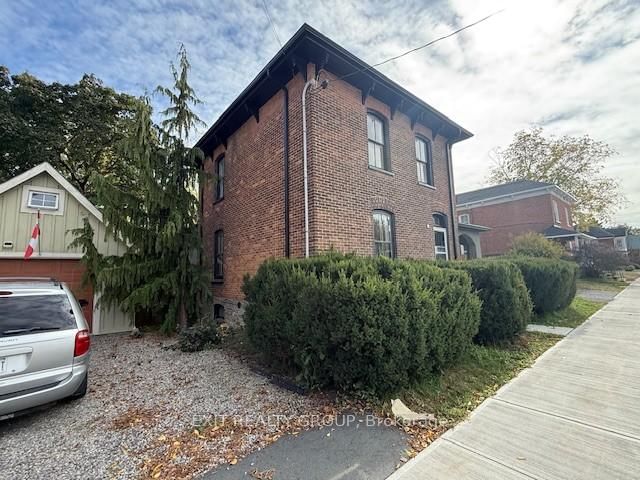 368 Picton Main Street • Prince Edward County, ON photo 4