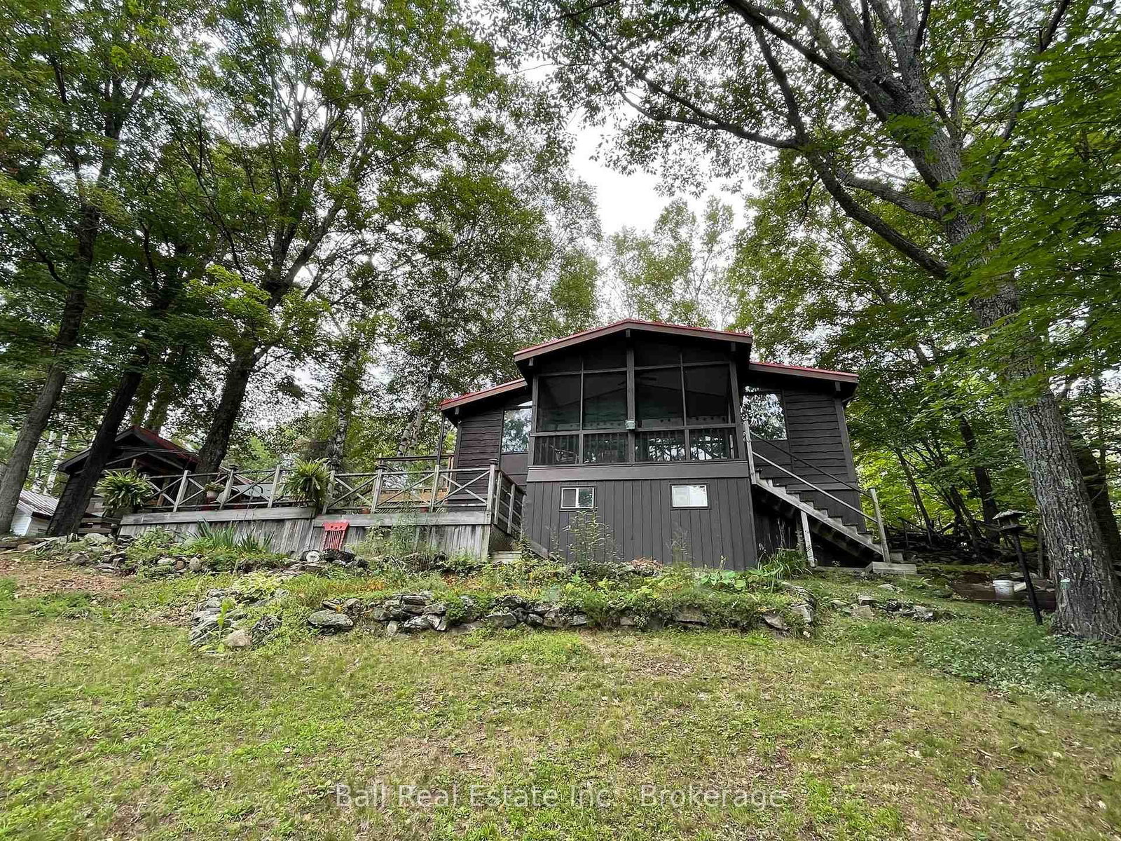 1046 Edith Crescent • Highlands East, ON photo 17