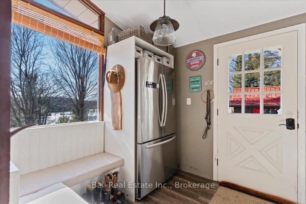 1046 Edith Crescent • Highlands East, ON photo 2