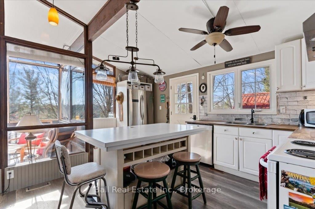 1046 Edith Crescent • Highlands East, ON photo 6
