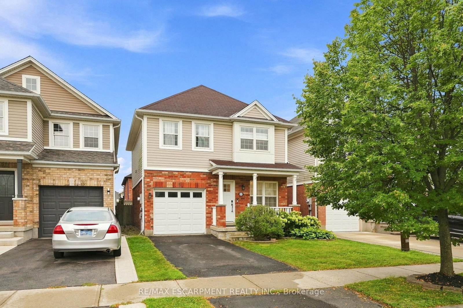 141 Cleghorn Drive • Hamilton, ON photo 2