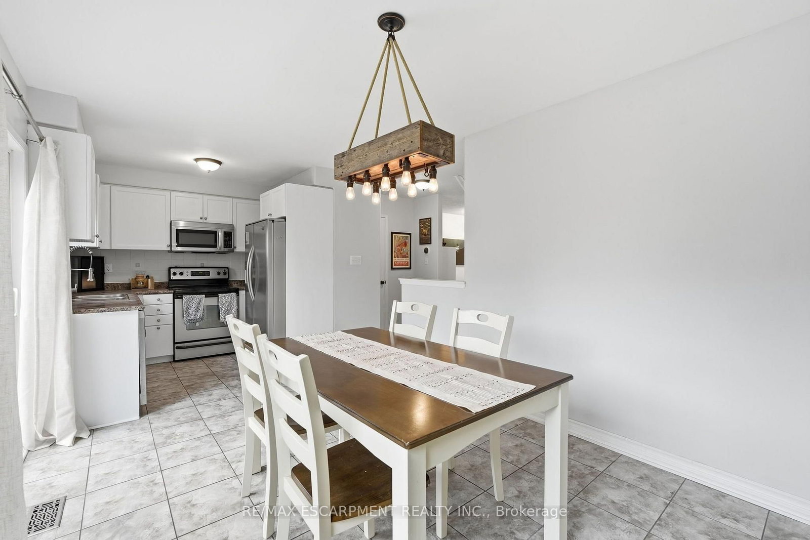 141 Cleghorn Drive • Hamilton, ON photo 9