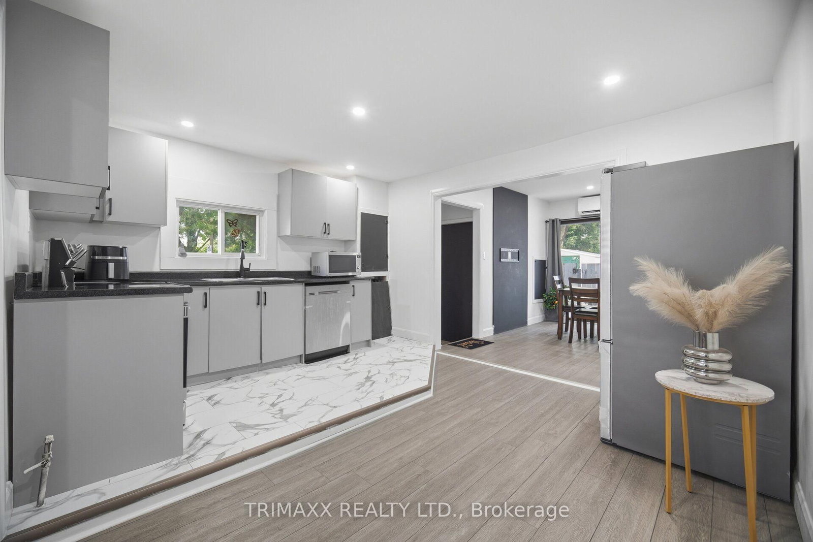 34 DOVER Road • Welland, ON photo 15