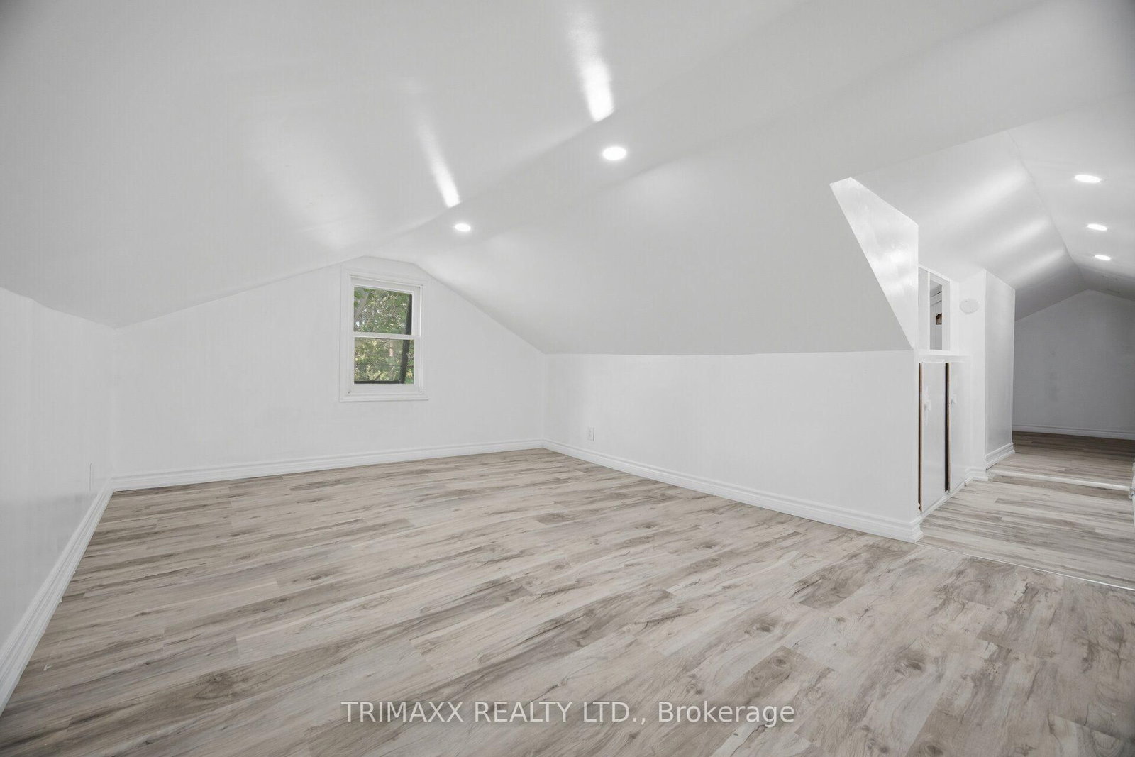 34 DOVER Road • Welland, ON photo 32