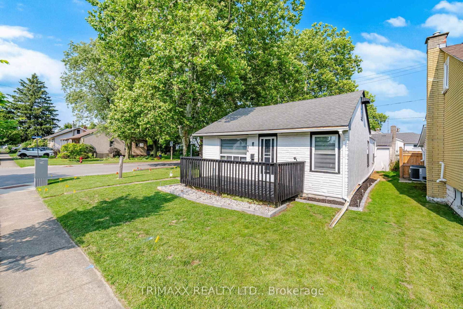 34 DOVER Road • Welland, ON photo 4
