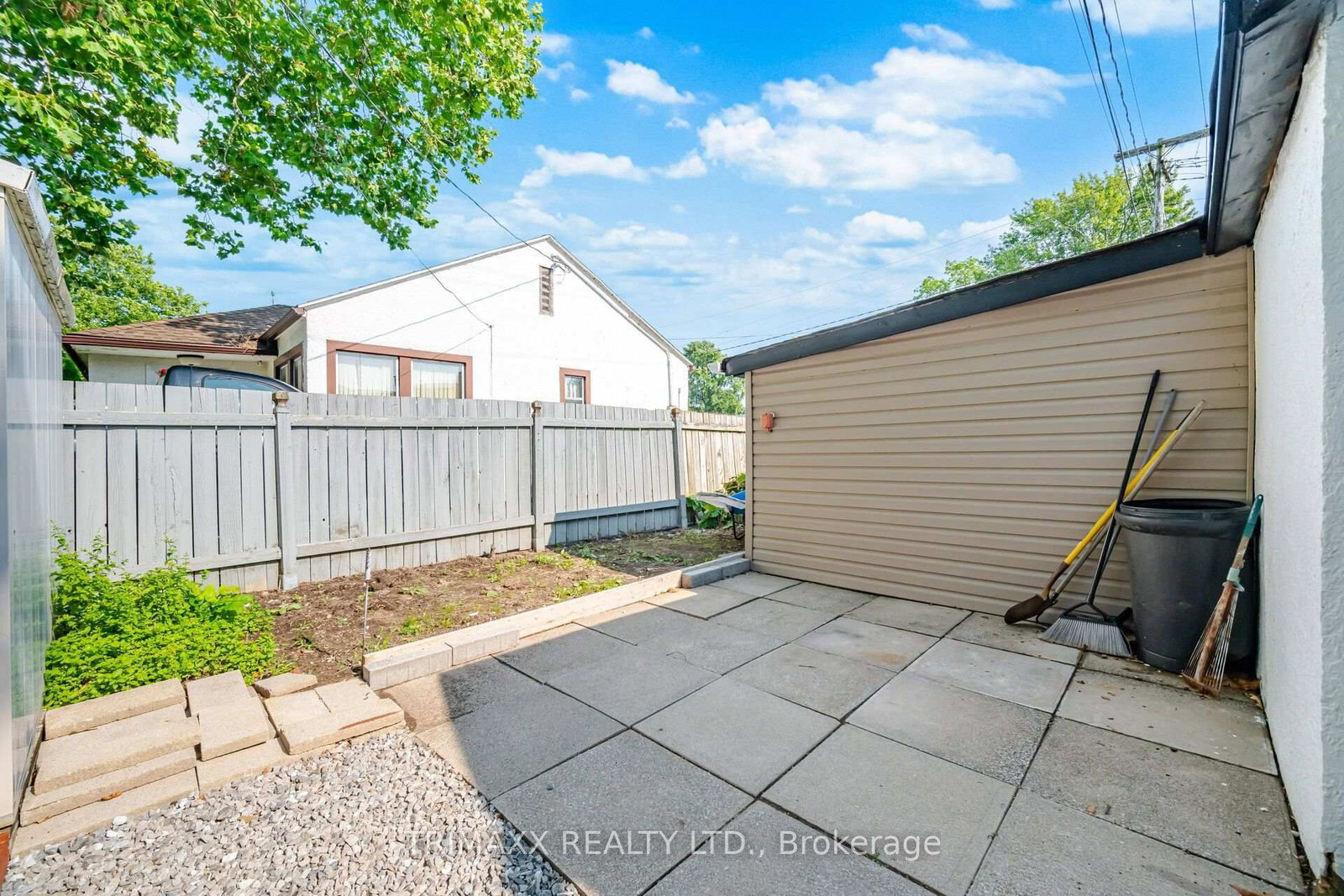 34 DOVER Road • Welland, ON photo 40