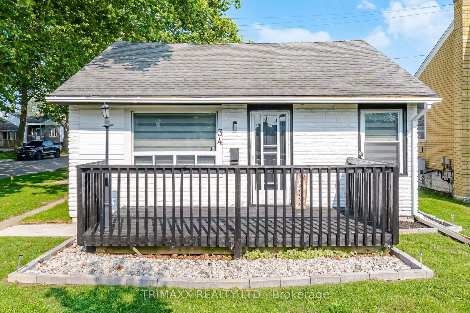 34 DOVER Road • Welland, ON photo 5