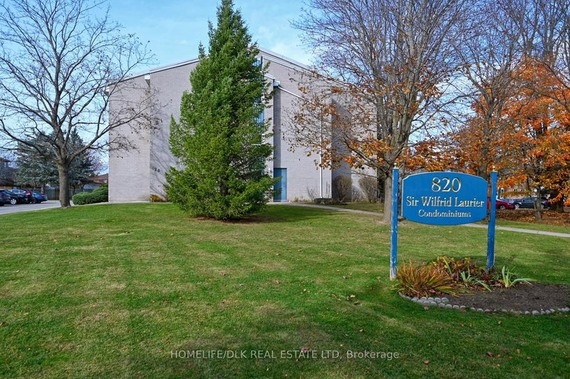 306 - 820 Laurier Boulevard