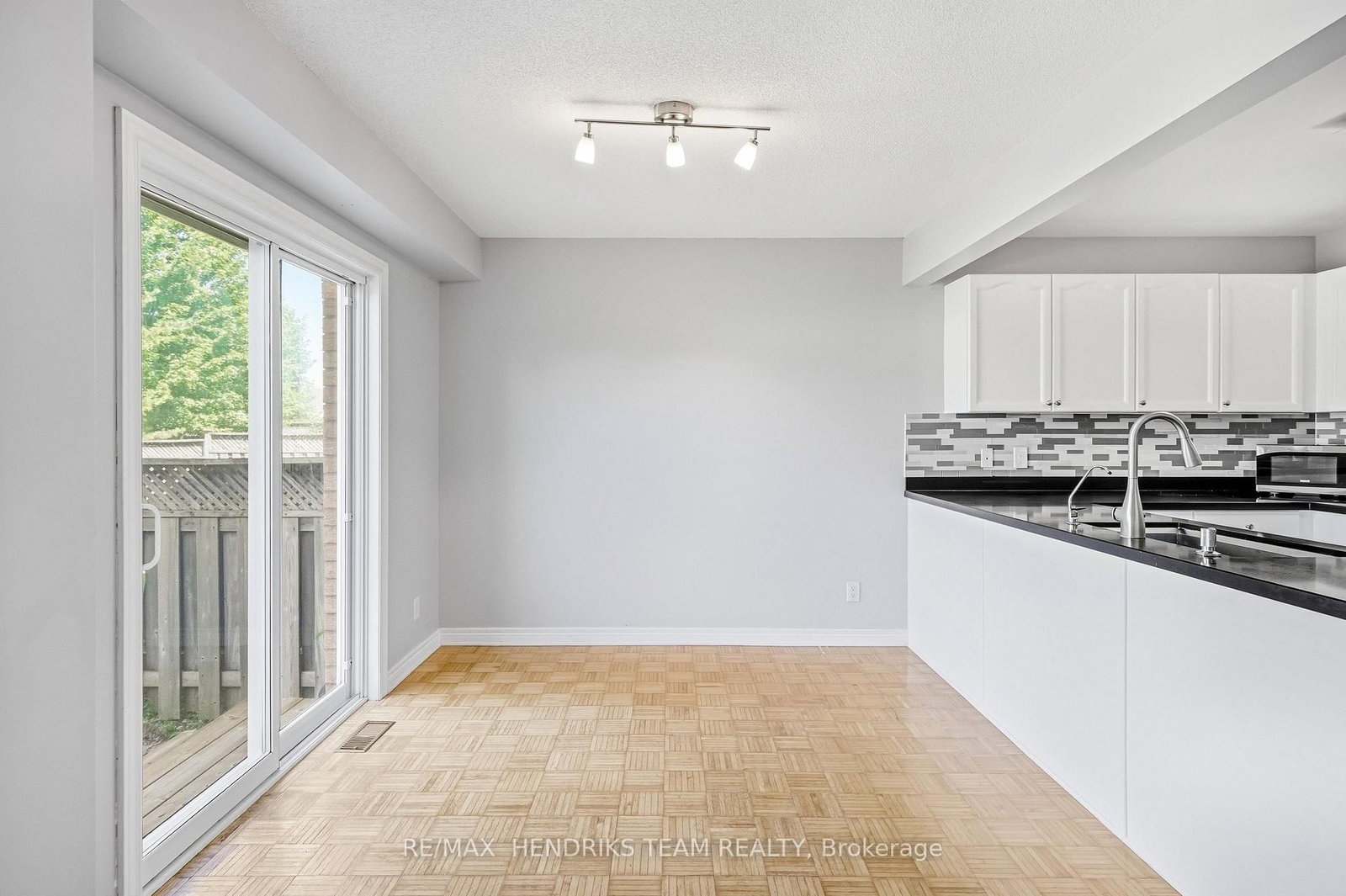 19 Mcbride Drive • St. Catharines, ON photo 14