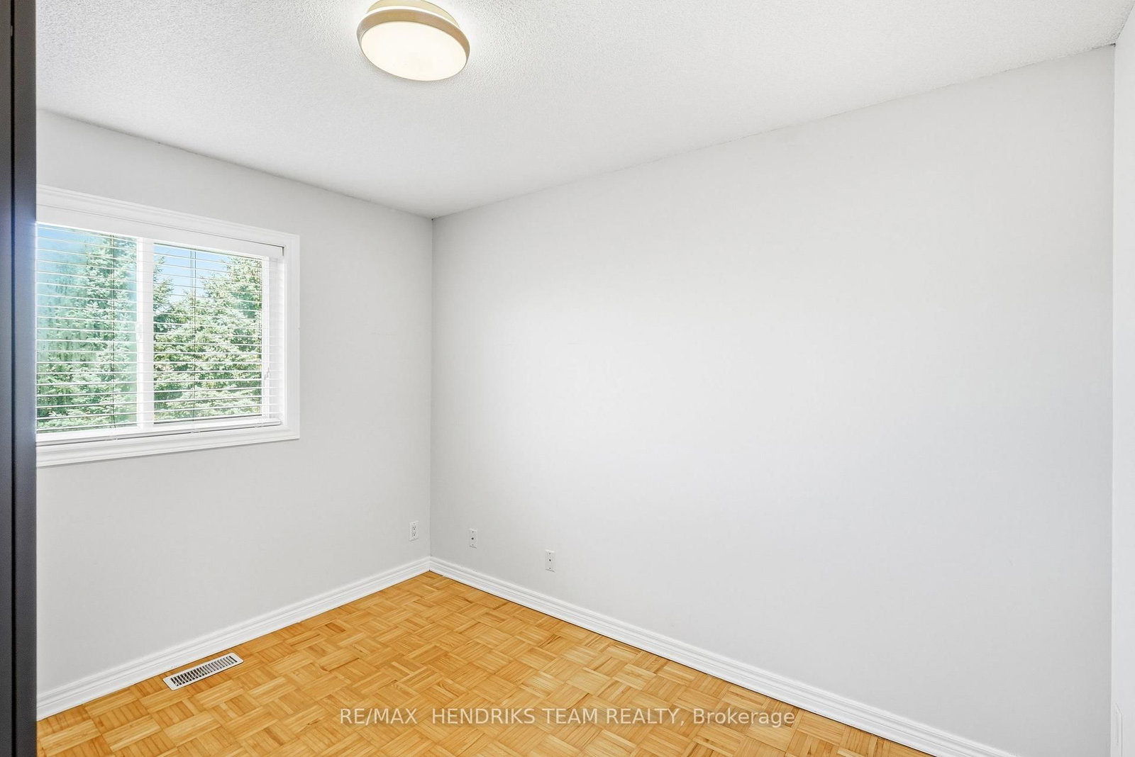 19 Mcbride Drive • St. Catharines, ON photo 25