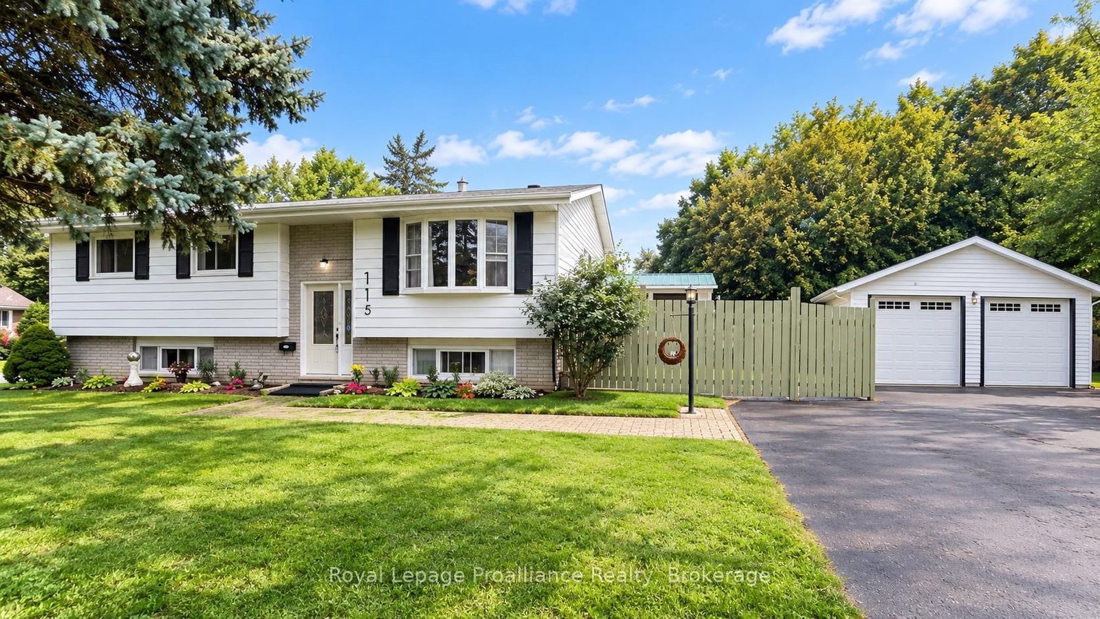115 Nicholas Street • Quinte West, ON photo 1