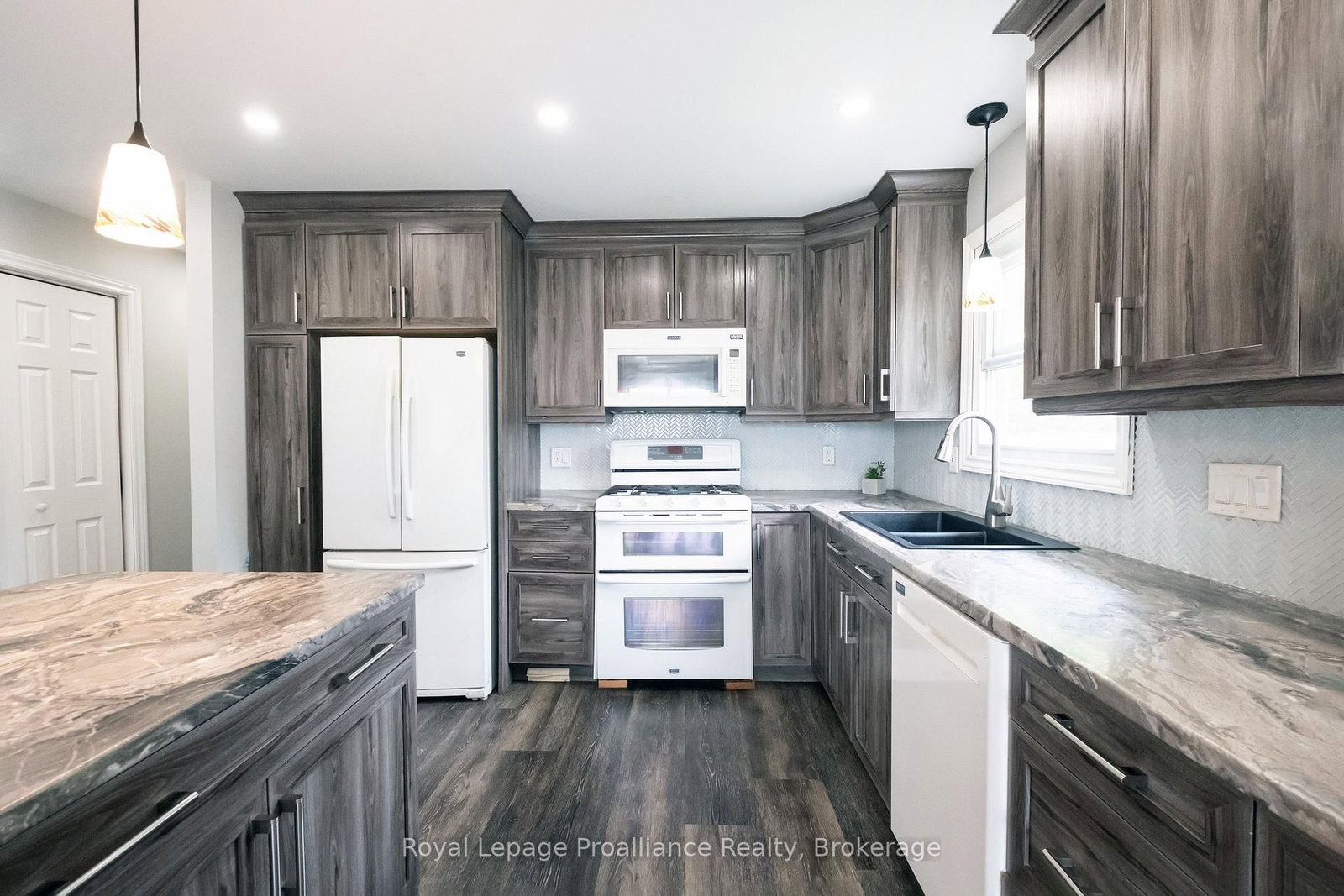 115 Nicholas Street • Quinte West, ON photo 4