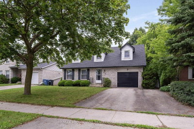 678 Edinburgh Road S • Guelph, ON photo 2