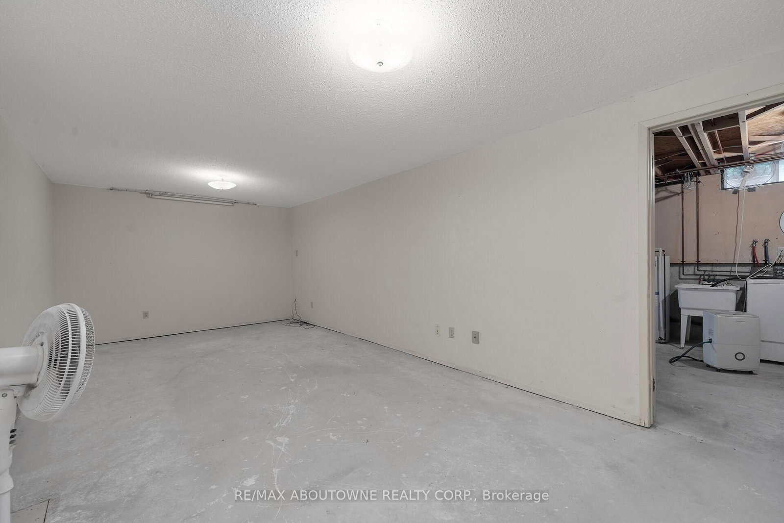 678 Edinburgh Road S • Guelph, ON photo 22
