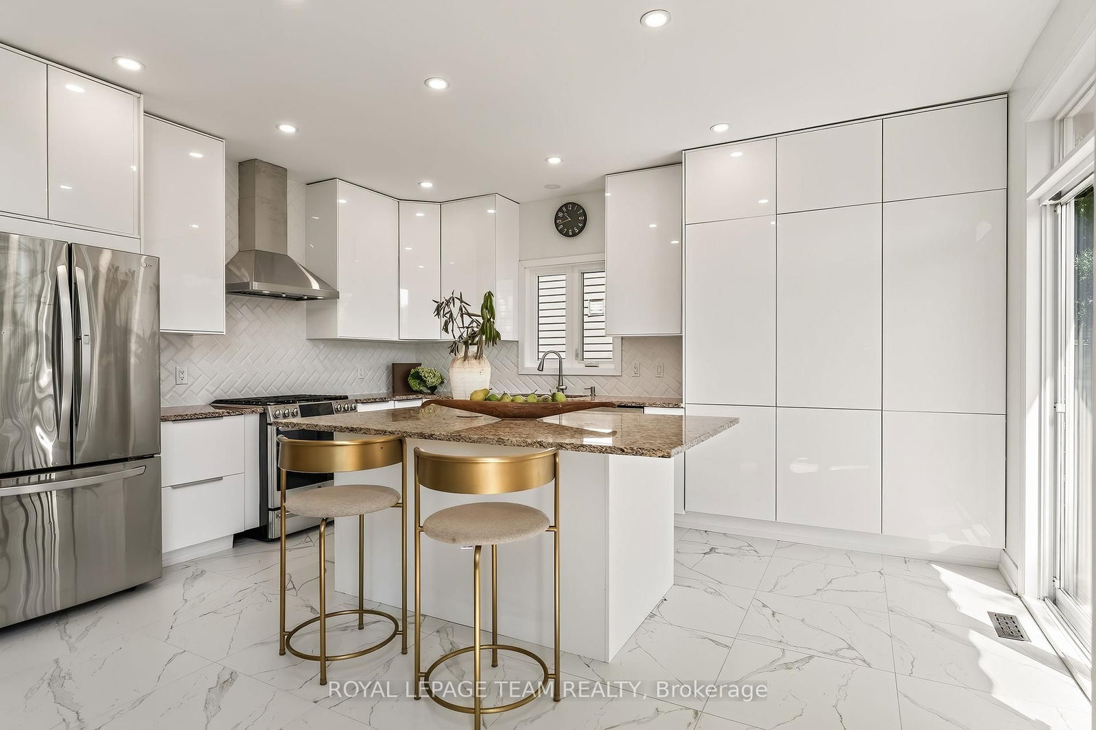 28 Borealis Crescent • Ottawa, ON photo 12