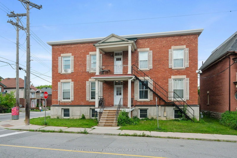 3 - 135 Concord Street S
