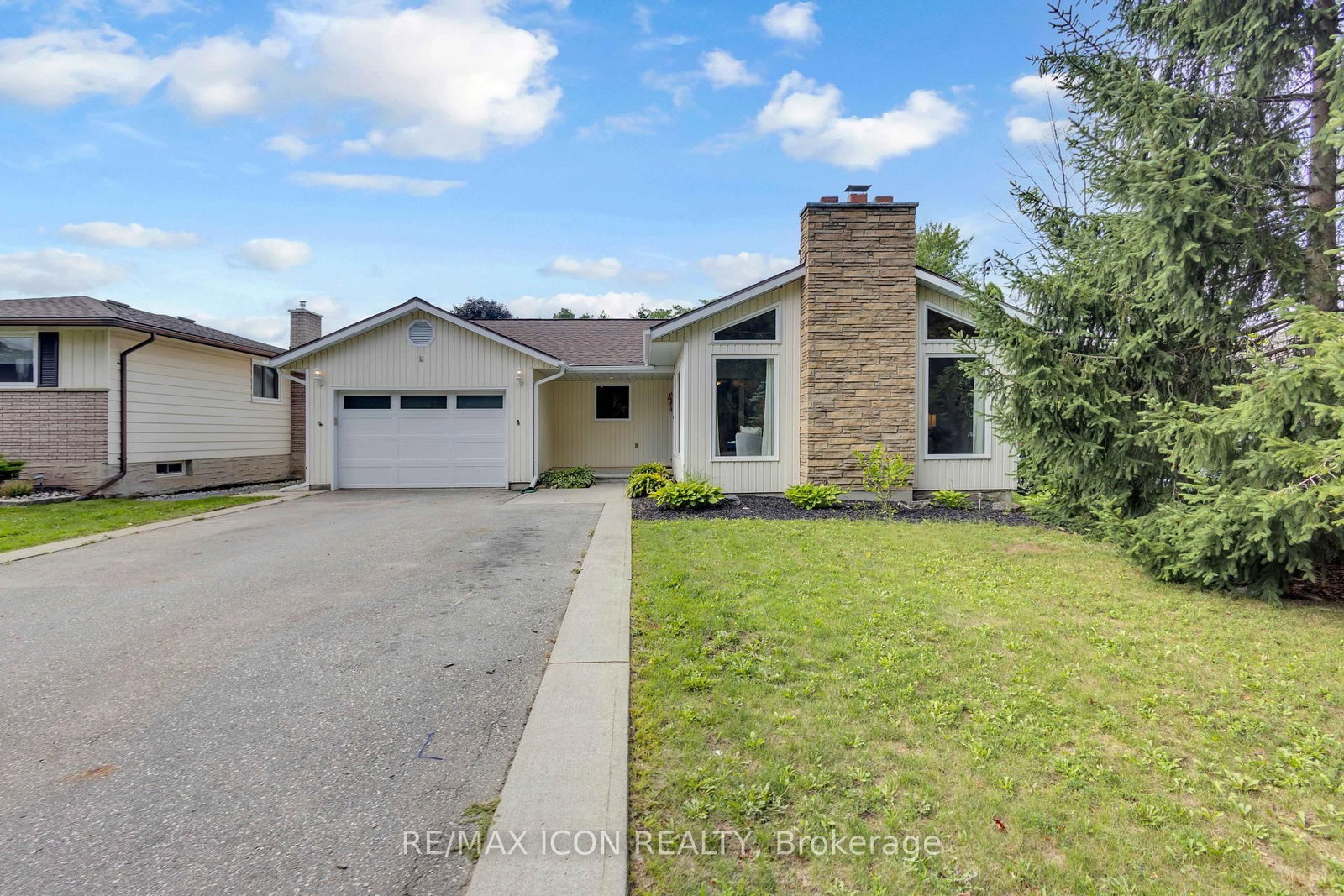 218 Northumberland Street • North Dumfries, ON photo 3