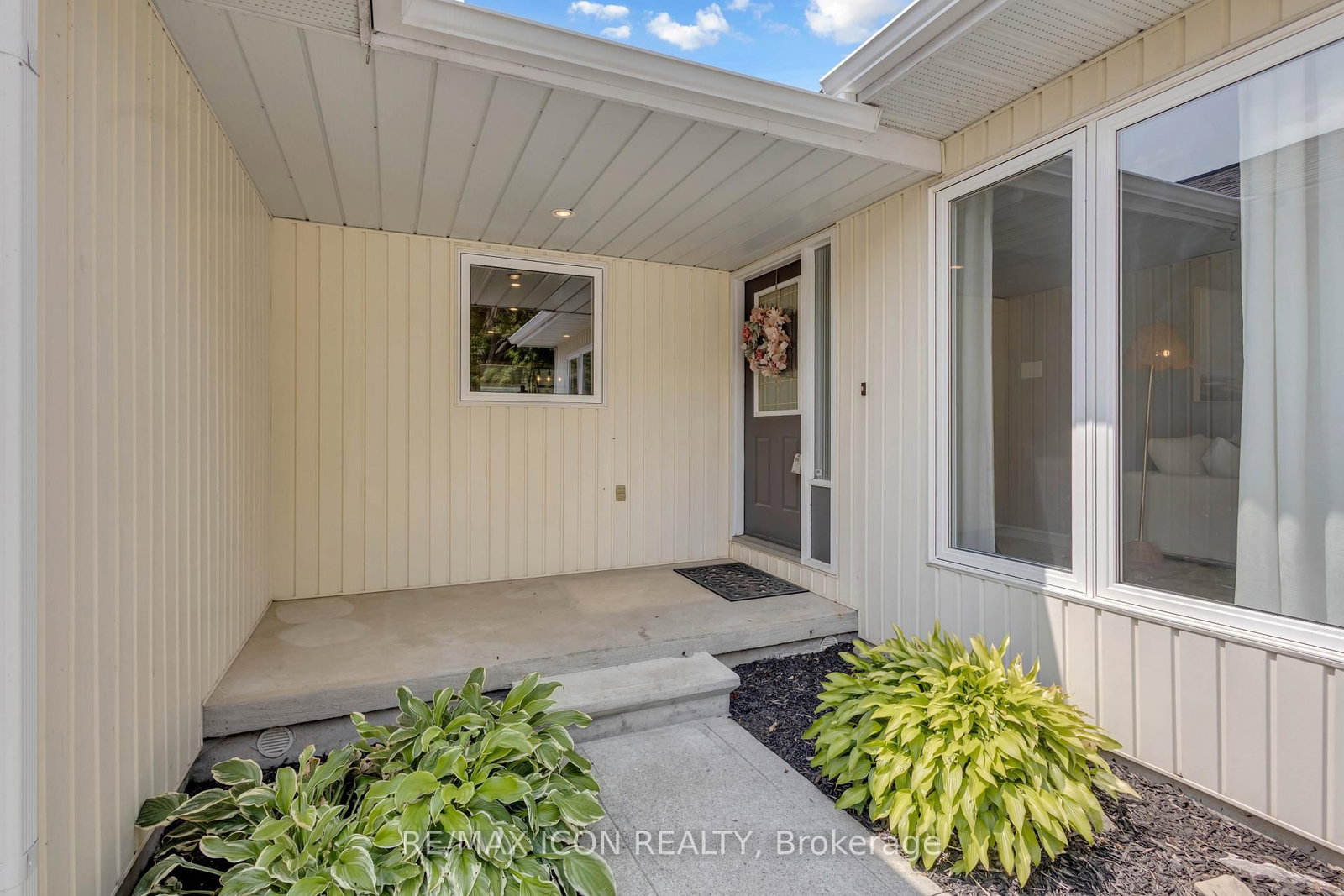 218 Northumberland Street • North Dumfries, ON photo 4