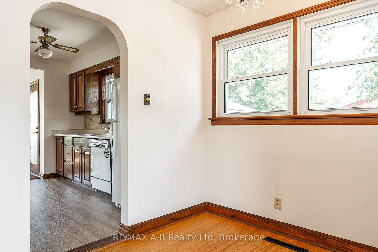 34 Warner Street • St. Marys, ON photo 10