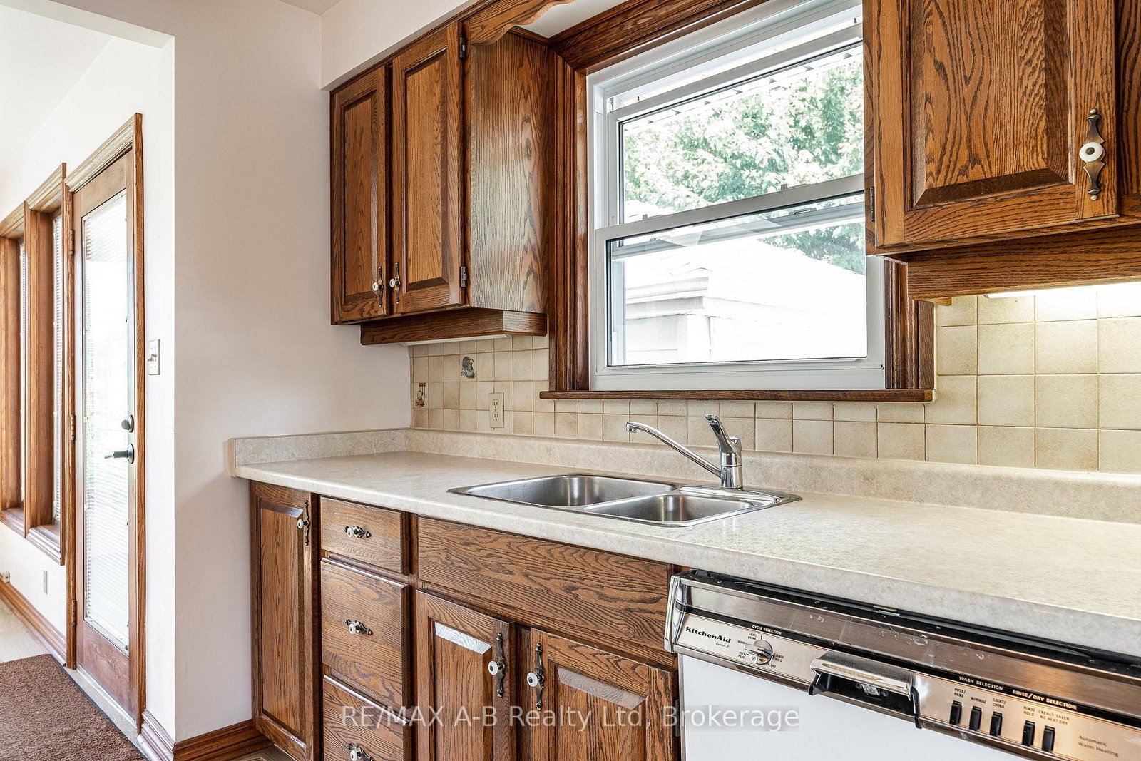 34 Warner Street • St. Marys, ON photo 12