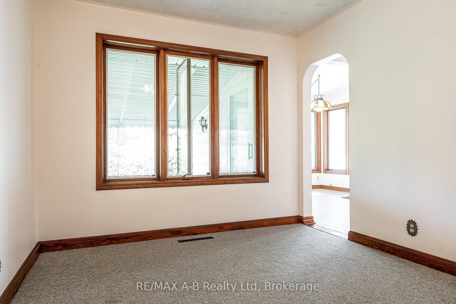 34 Warner Street • St. Marys, ON photo 20