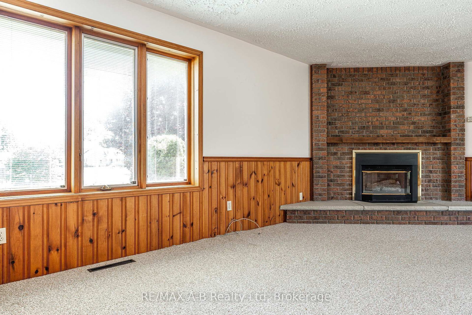 34 Warner Street • St. Marys, ON photo 24