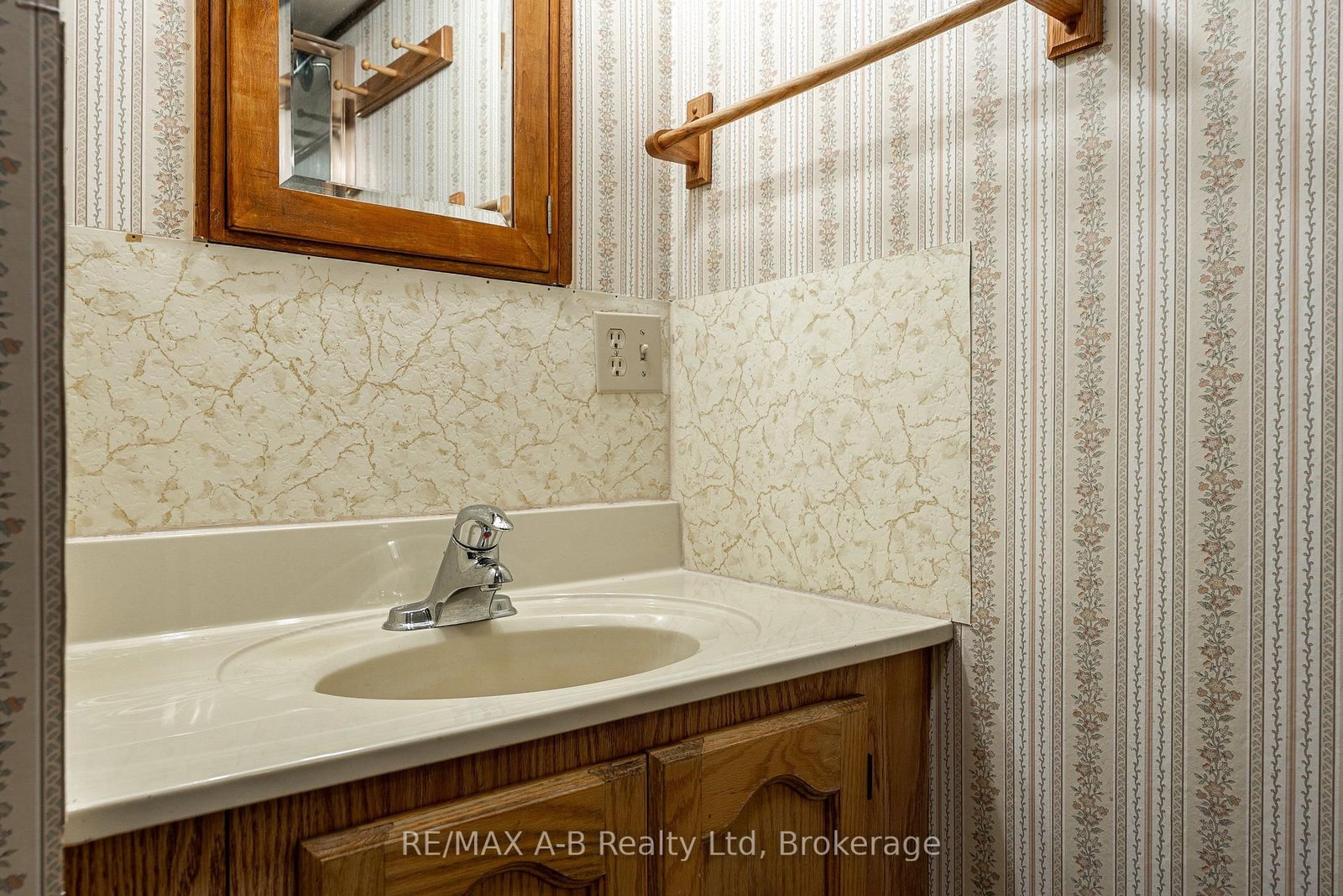 34 Warner Street • St. Marys, ON photo 31