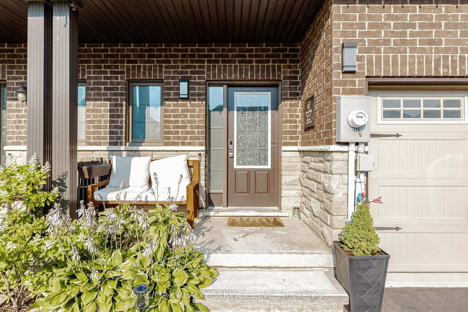 1561 Dunkirk Avenue • Woodstock, ON photo 2