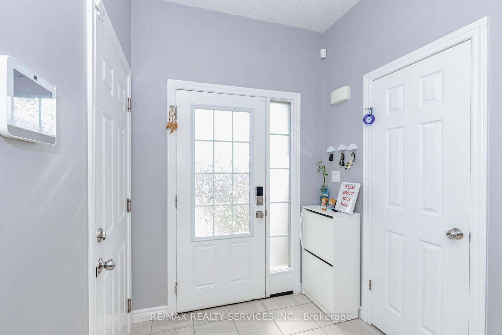 1561 Dunkirk Avenue • Woodstock, ON photo 3