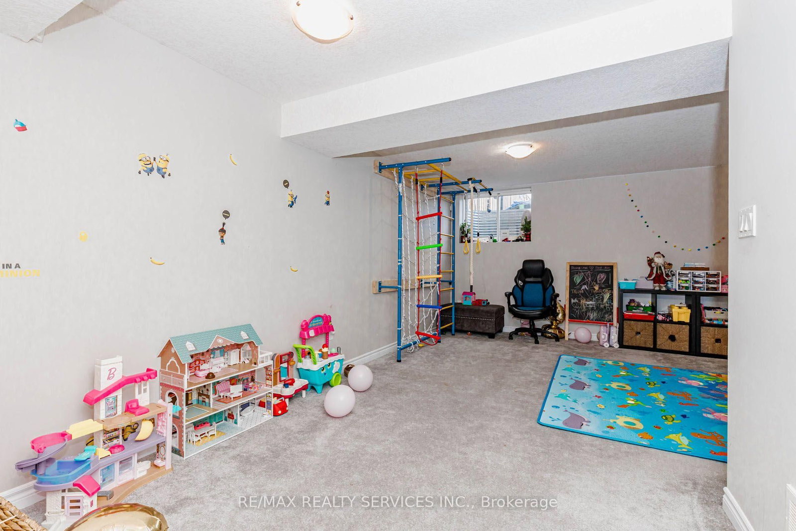 1561 Dunkirk Avenue - Photo 36