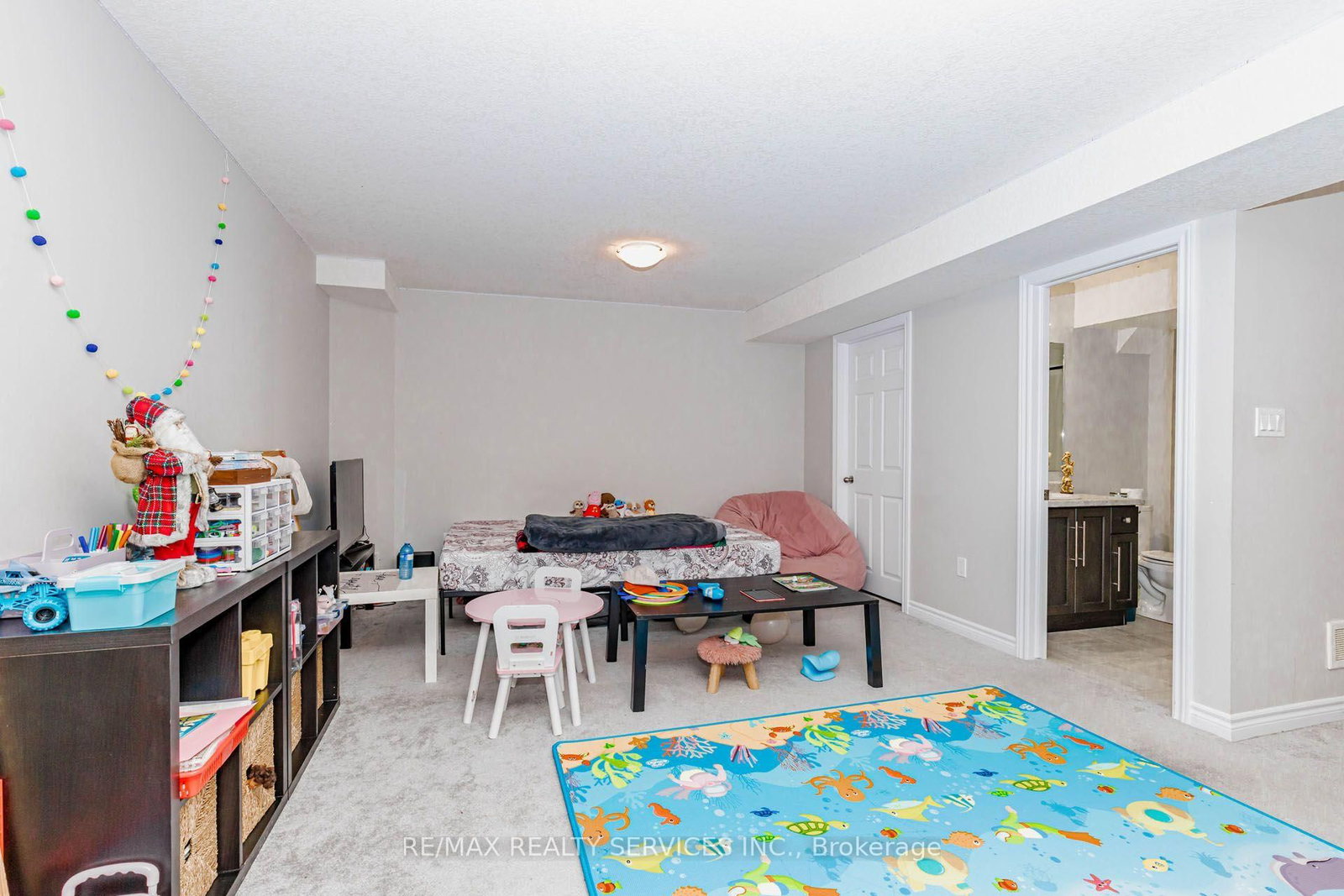 1561 Dunkirk Avenue - Photo 38