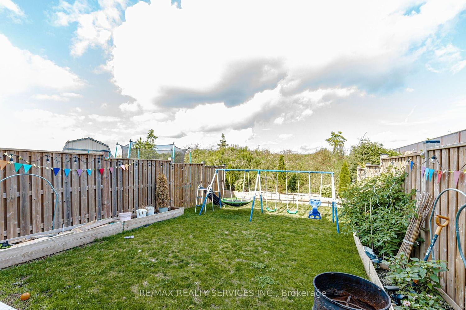 1561 Dunkirk Avenue • Woodstock, ON photo 44