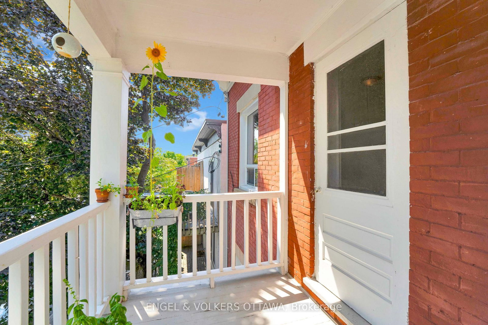 172 Ivy Crescent, Unit 2 - Photo 14