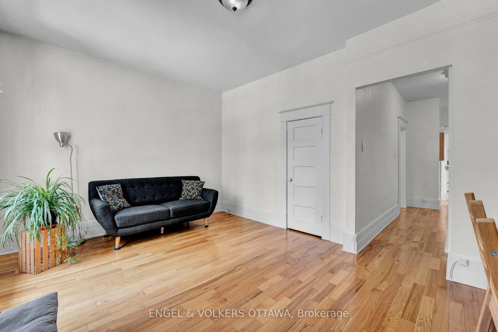 2 - 172 Ivy Crescent, Ottawa 4