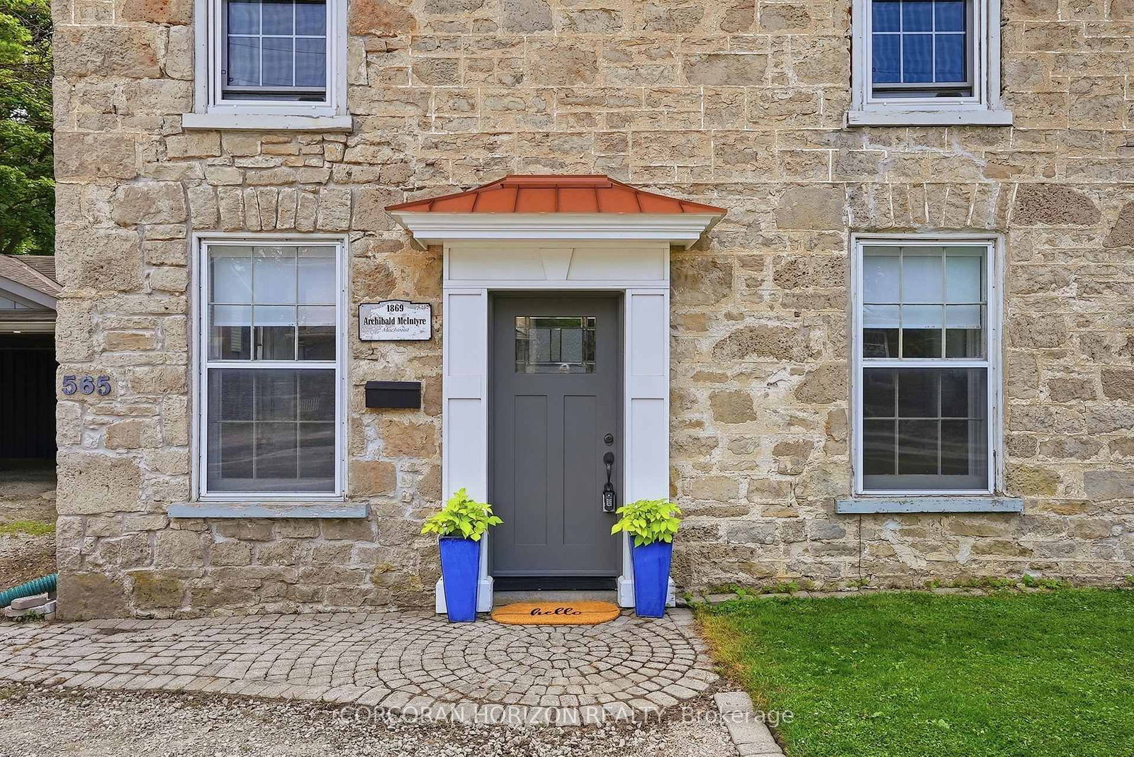 565 St David Street N • Centre Wellington, ON photo 1