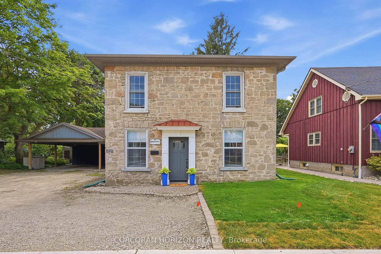 565 St David Street N • Centre Wellington, ON photo 2