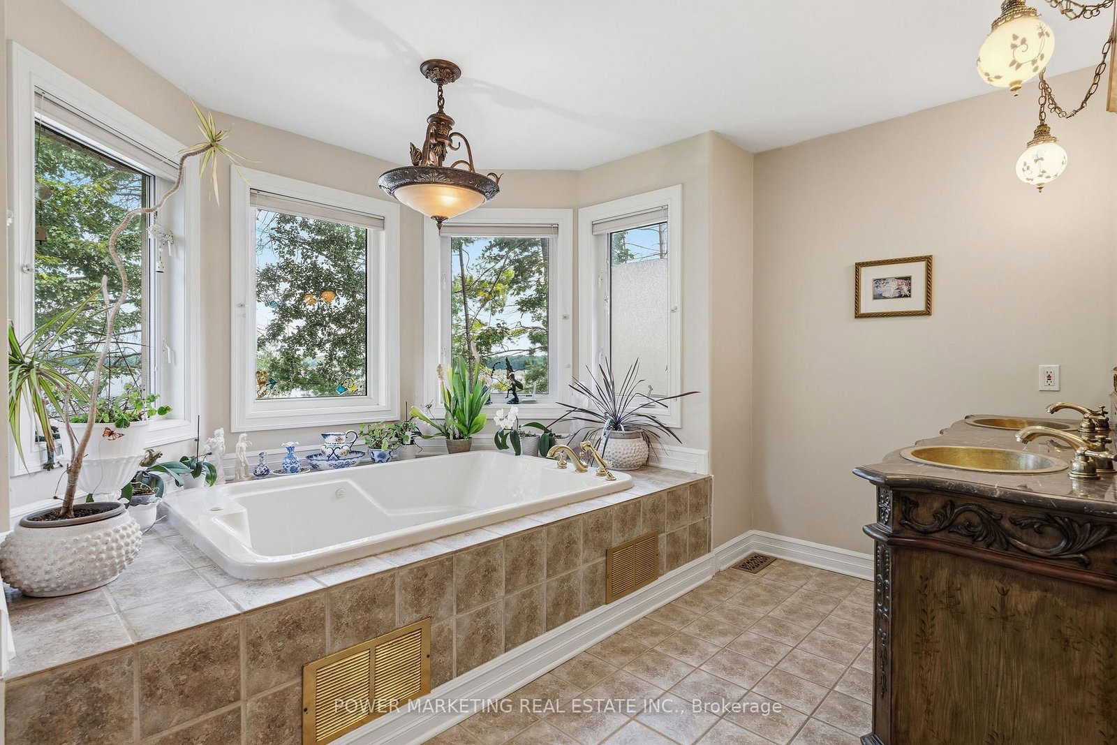 164 Baillie Avenue • Ottawa, ON photo 23