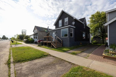 513 Christina Street E • Thunder Bay, ON photo 2