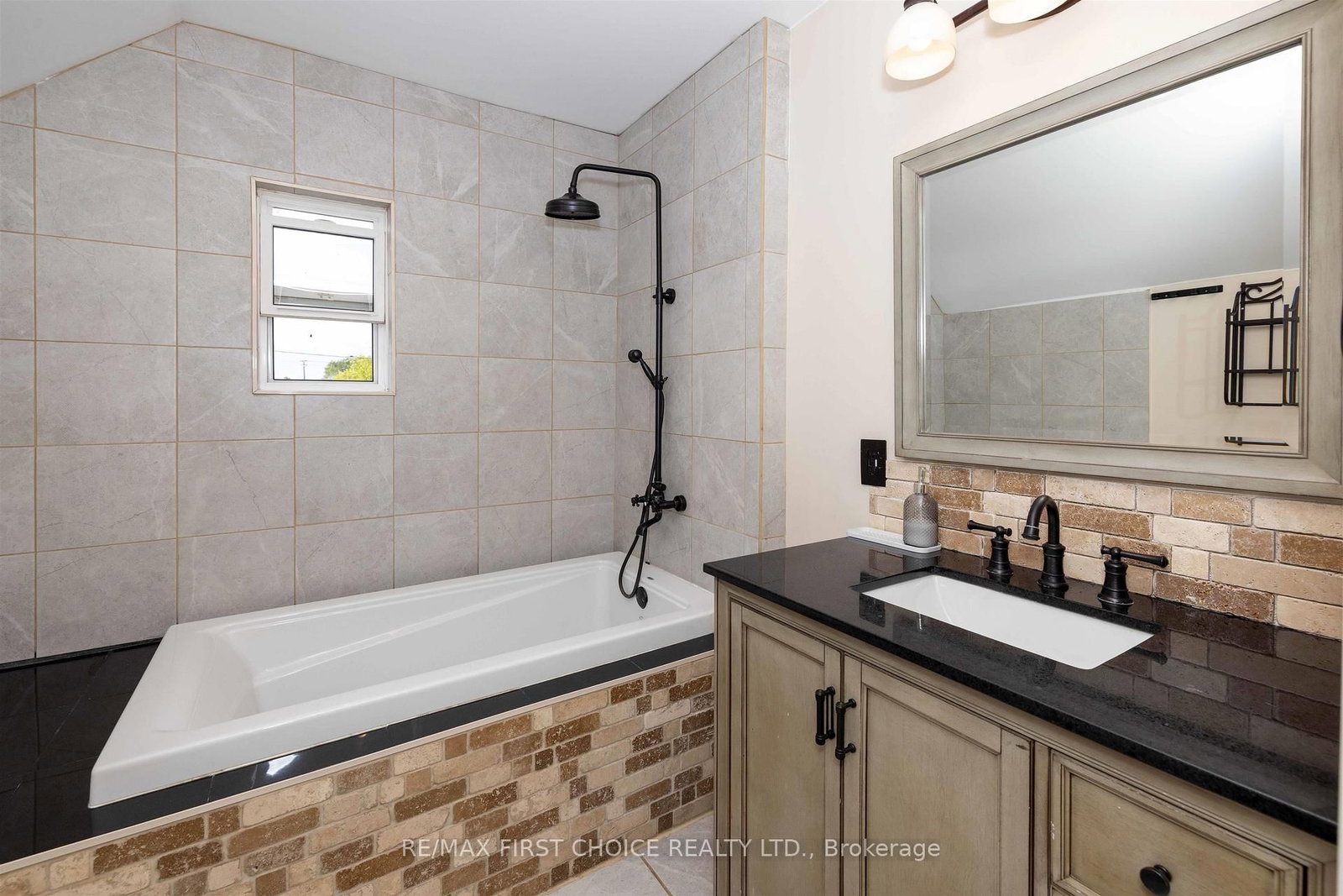 513 Christina Street E • Thunder Bay, ON photo 23