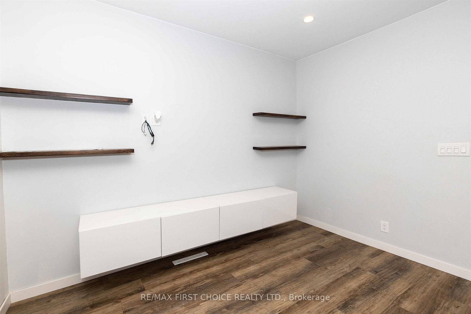 513 Christina Street E • Thunder Bay, ON photo 8