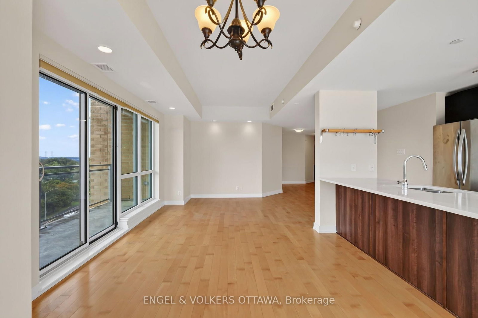 330 Titan Private • #711 • Ottawa, ON photo 15