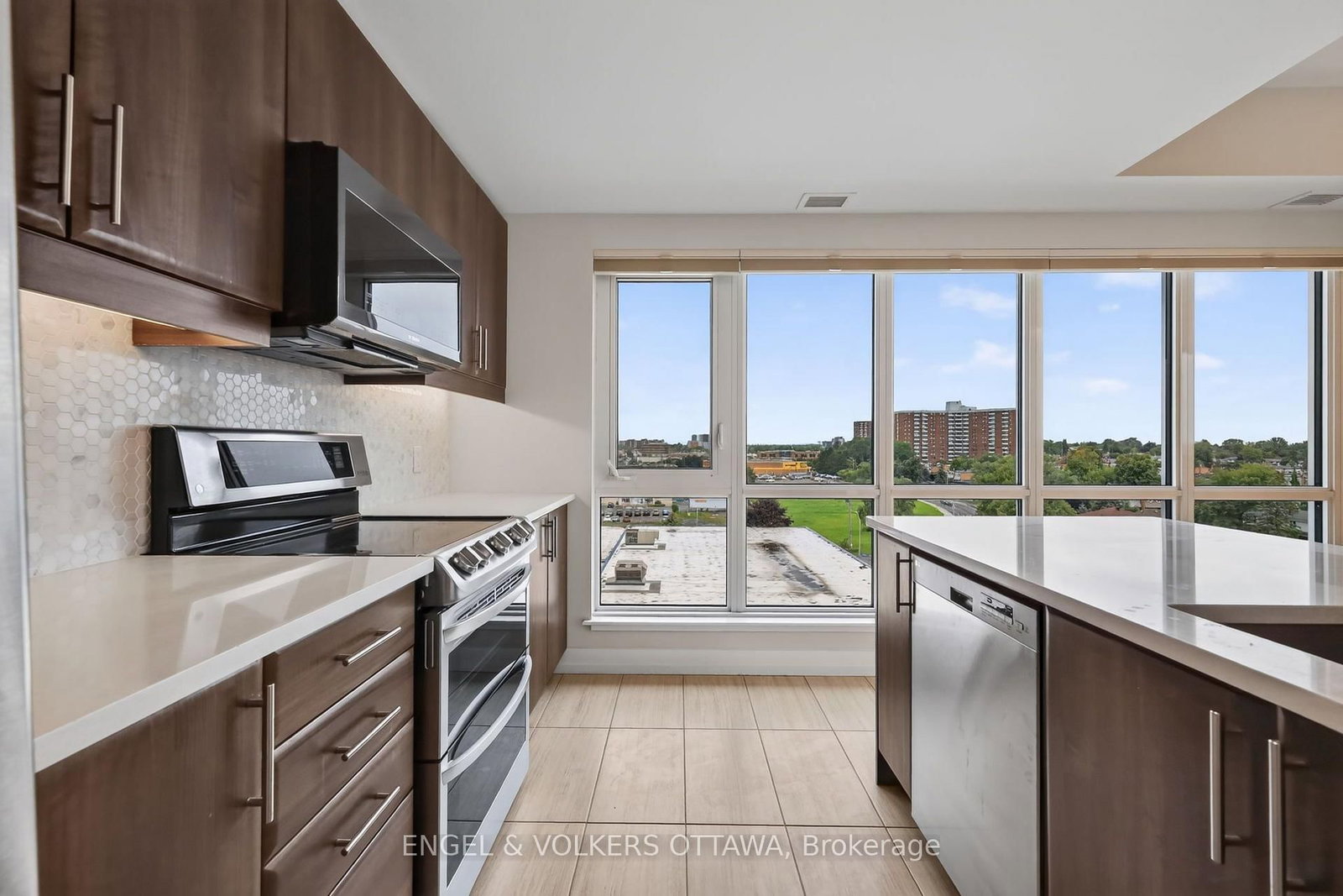 330 Titan Private • #711 • Ottawa, ON photo 20