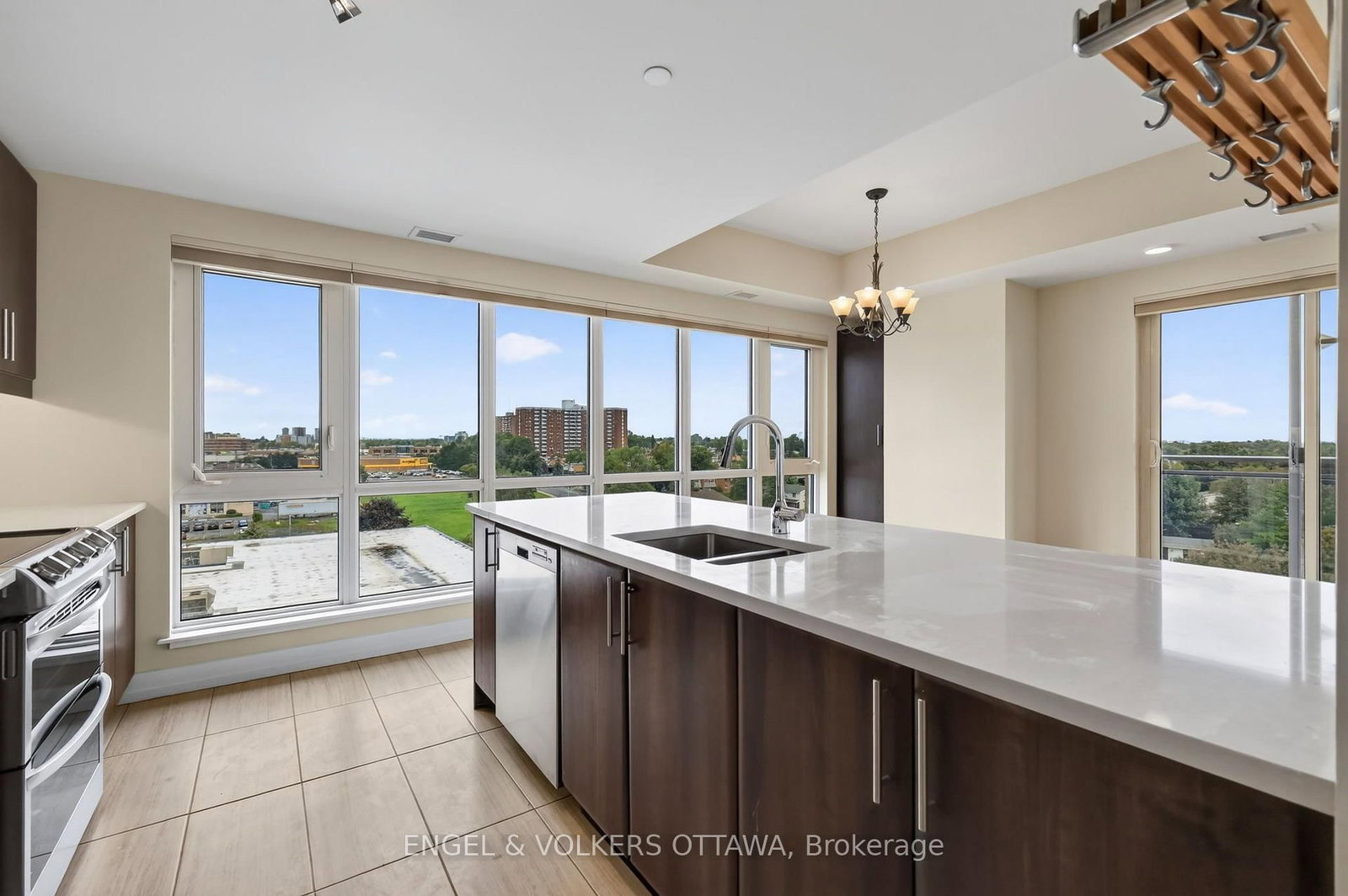 330 Titan Private • #711 • Ottawa, ON photo 21