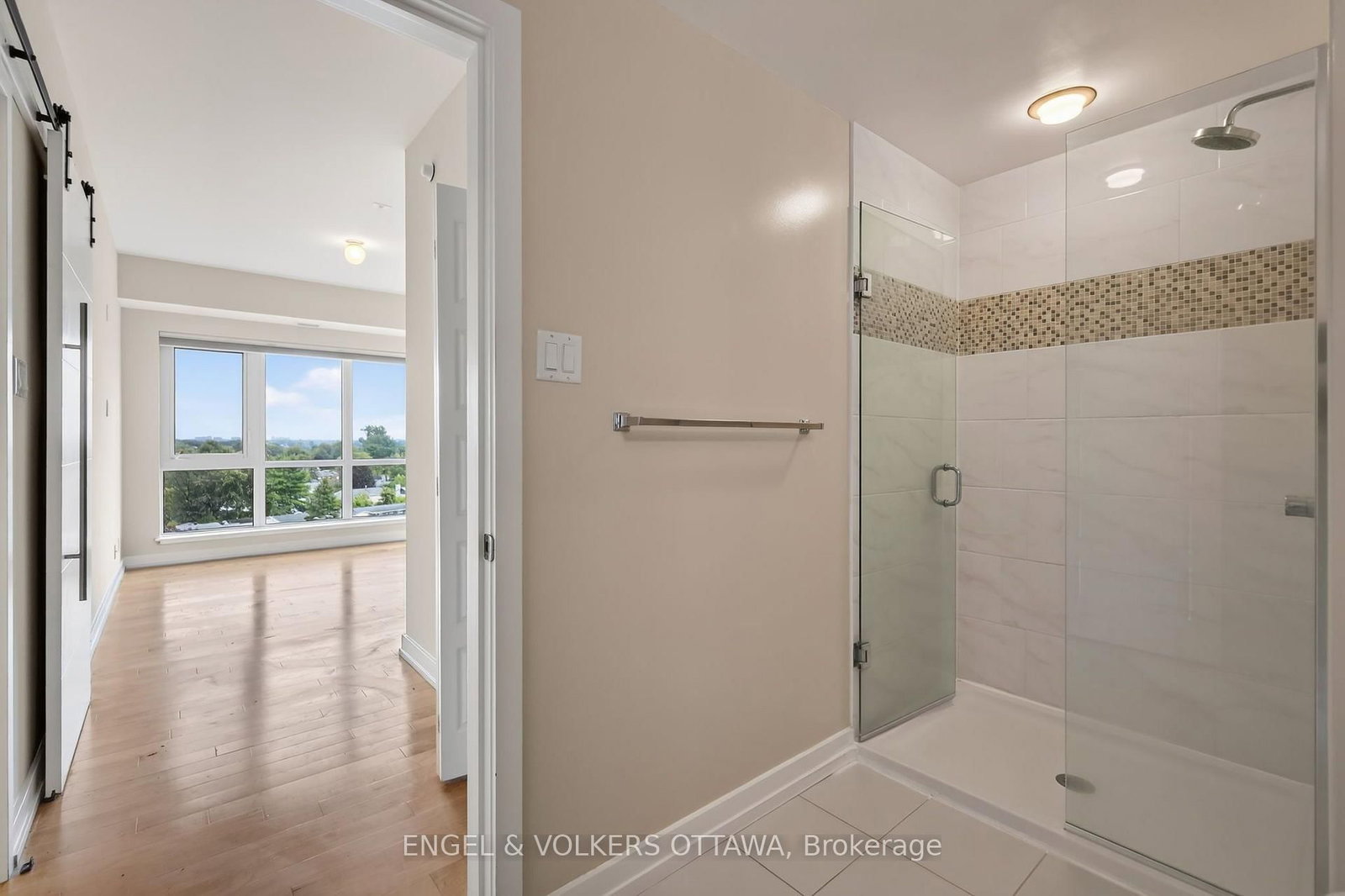 330 Titan Private • #711 • Ottawa, ON photo 30