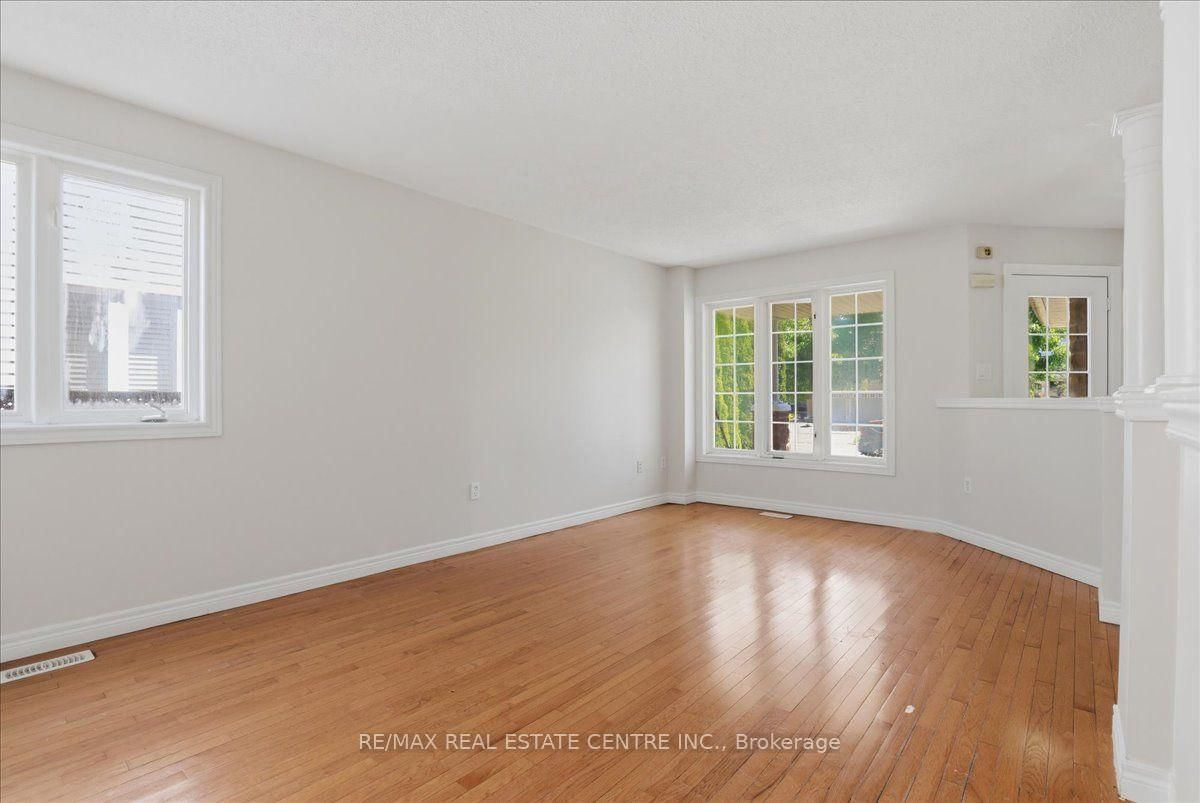 43 Decaro Crescent • Cambridge, ON photo 15
