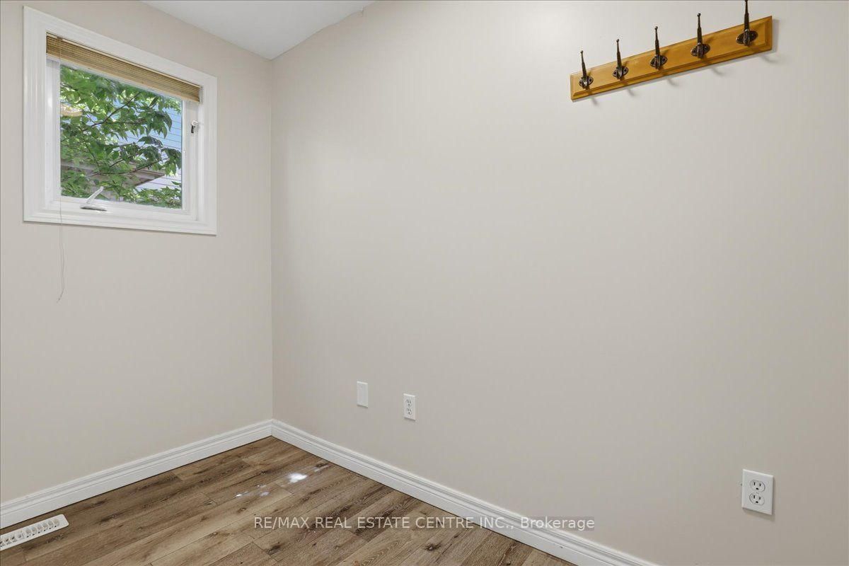 43 Decaro Crescent • Cambridge, ON photo 18