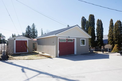 14 Oriole Road • Kawartha Lakes, ON photo 9